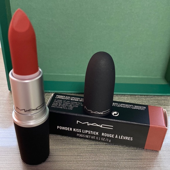 BRAND NEW MAC POWDER KISS LIPSTICK Devoted to Chili 916 ❤️❤️❤️ - Picture 2 of 7